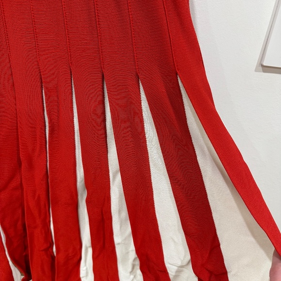 VALENTINO  RED DRESS with pleated skirt - Picture 4 of 6